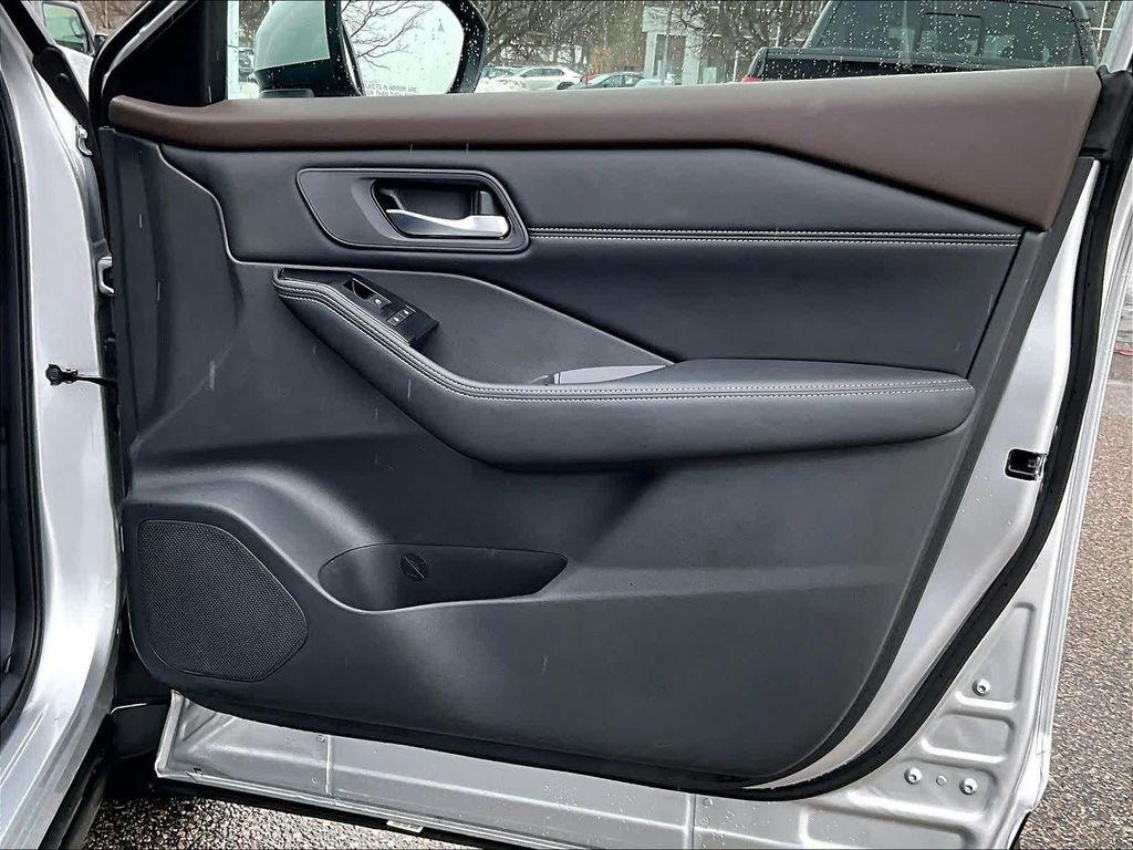 used 2023 Nissan Rogue car, priced at $25,555