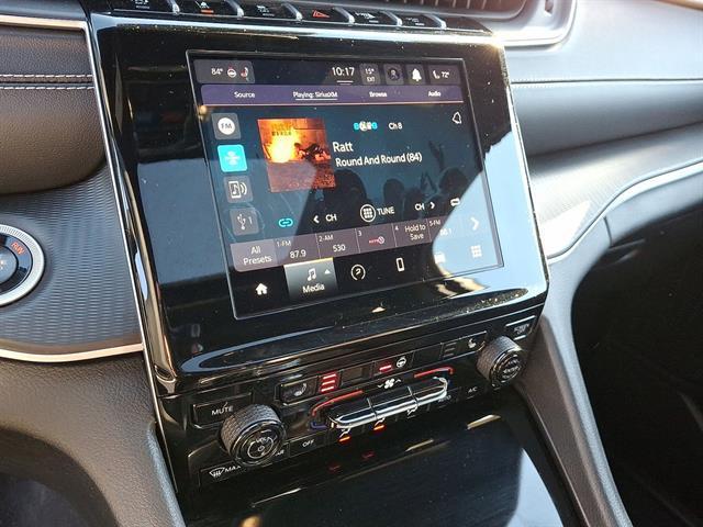 used 2024 Jeep Grand Cherokee car, priced at $35,490