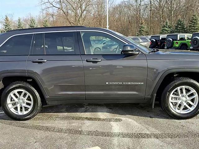 used 2025 Jeep Grand Cherokee car, priced at $33,890