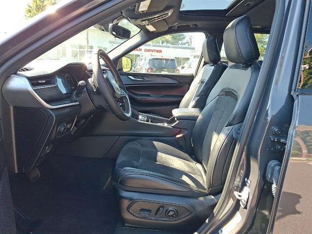 used 2024 Jeep Grand Cherokee car, priced at $38,386