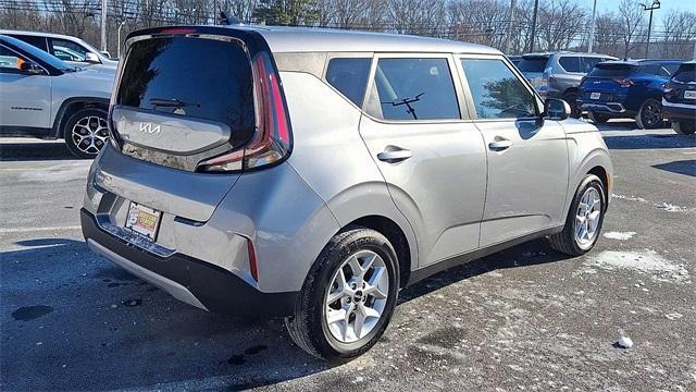 used 2023 Kia Soul car, priced at $17,498