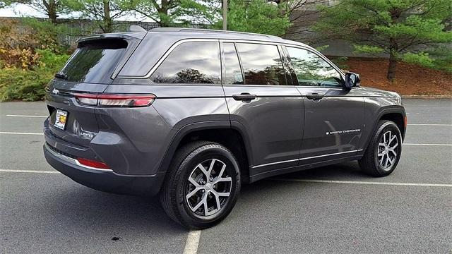used 2024 Jeep Grand Cherokee car, priced at $38,288