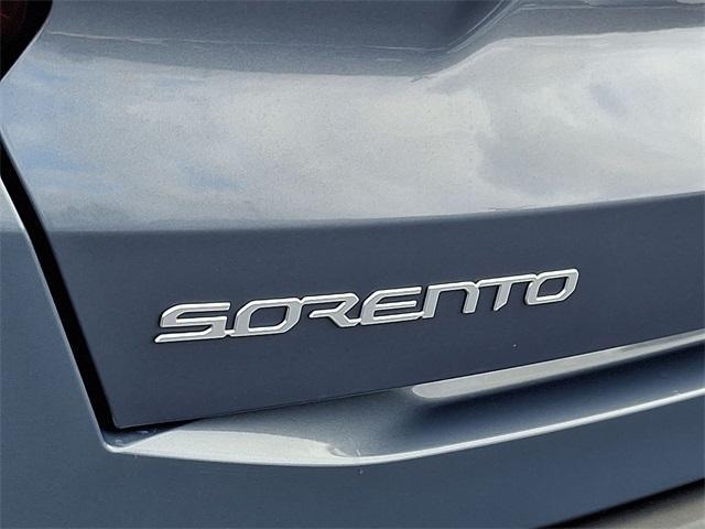 used 2025 Kia Sorento car, priced at $31,995