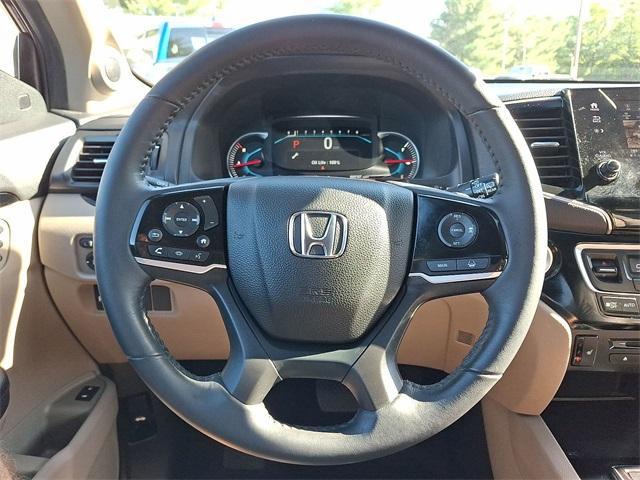used 2022 Honda Pilot car, priced at $29,998