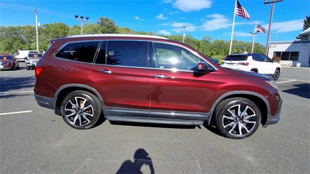 used 2022 Honda Pilot car, priced at $29,998