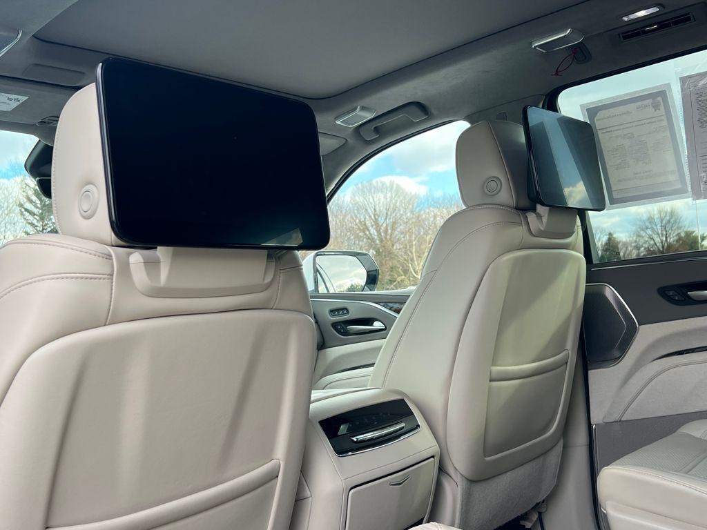 used 2022 Cadillac Escalade car, priced at $63,995