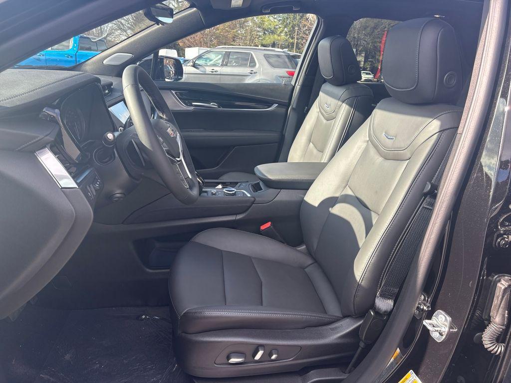 new 2026 Cadillac XT5 car, priced at $58,095