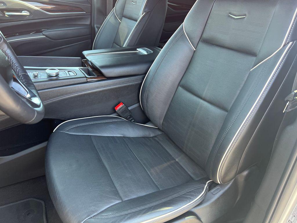 used 2023 Cadillac Escalade car, priced at $70,594
