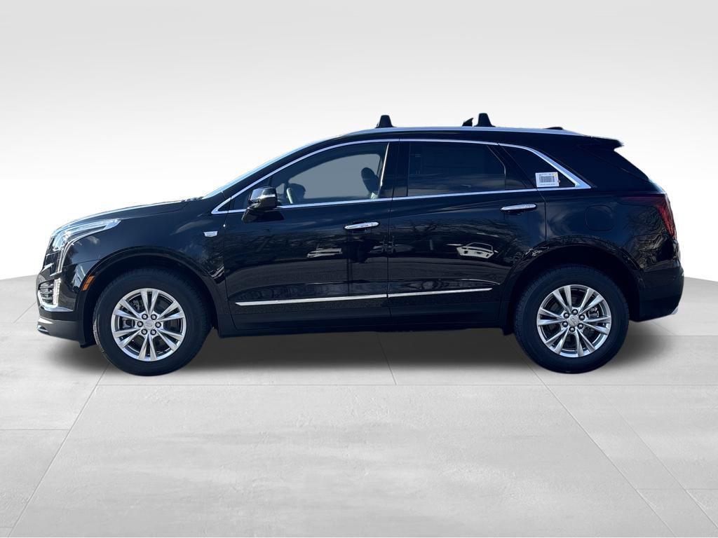 new 2026 Cadillac XT5 car, priced at $47,815