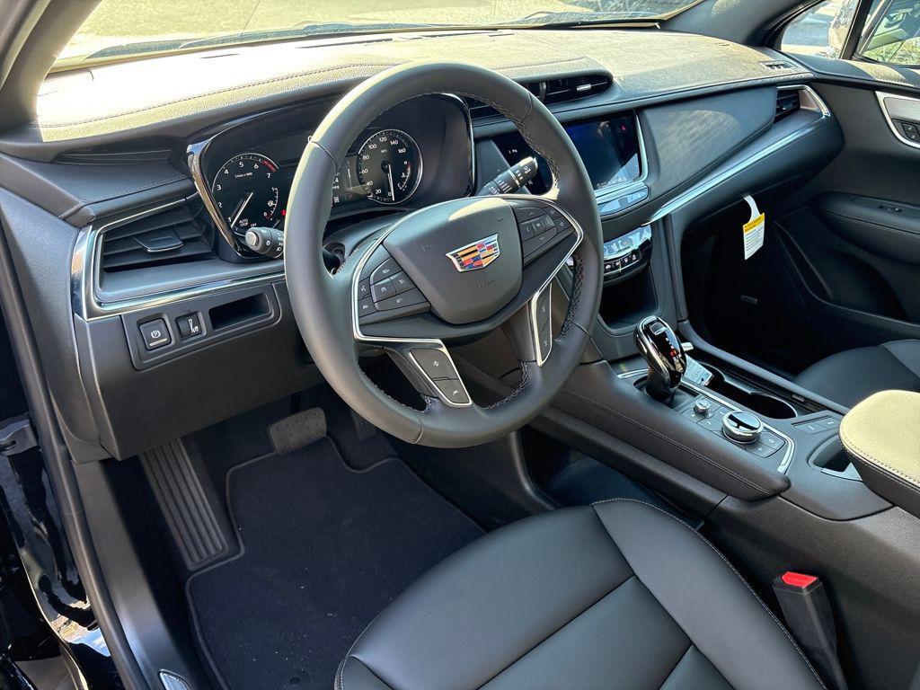 new 2026 Cadillac XT5 car, priced at $47,815