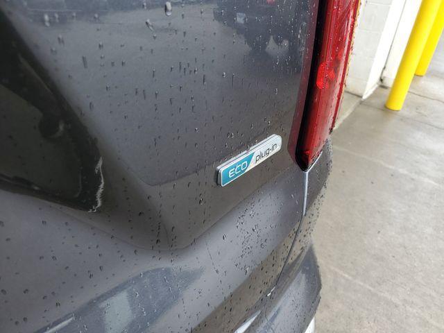 used 2022 Kia Sorento Plug-In Hybrid car, priced at $27,680