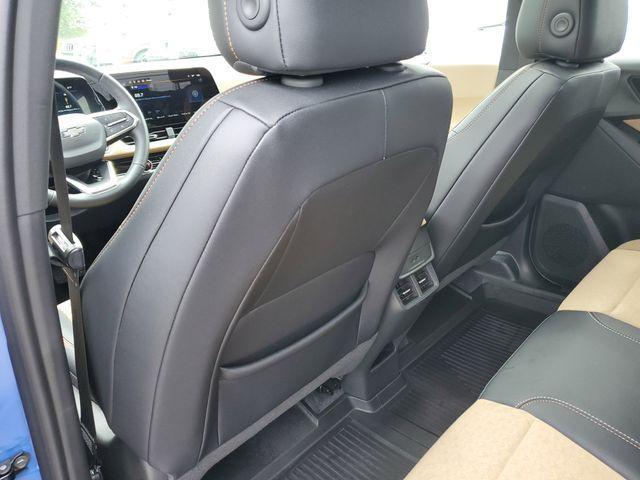 used 2025 Chevrolet Equinox car, priced at $33,383