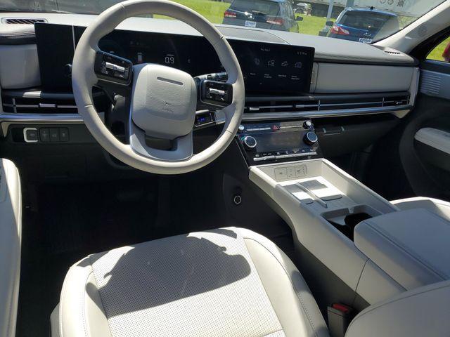 used 2025 Hyundai Santa Fe car, priced at $33,573