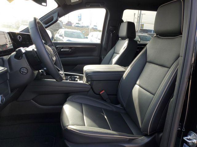 new 2025 Chevrolet Tahoe car, priced at $74,320