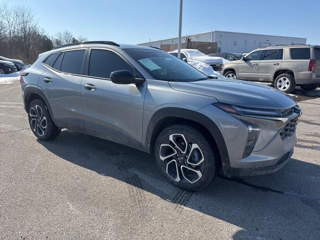 used 2025 Chevrolet Trax car, priced at $24,147