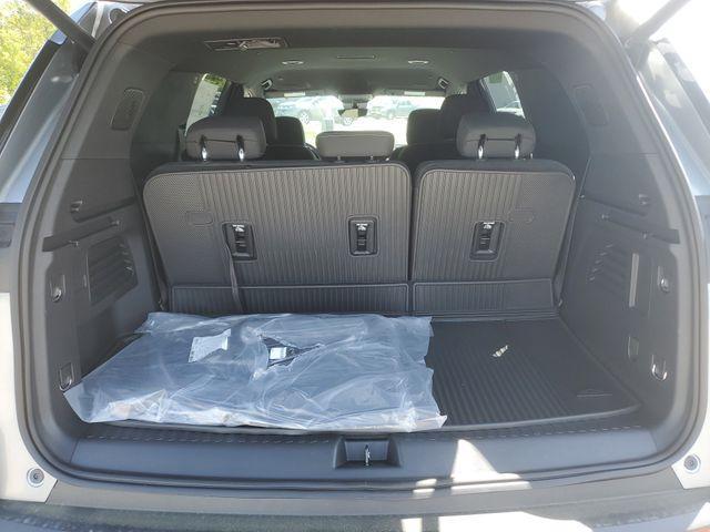 new 2026 Chevrolet Traverse car, priced at $43,595