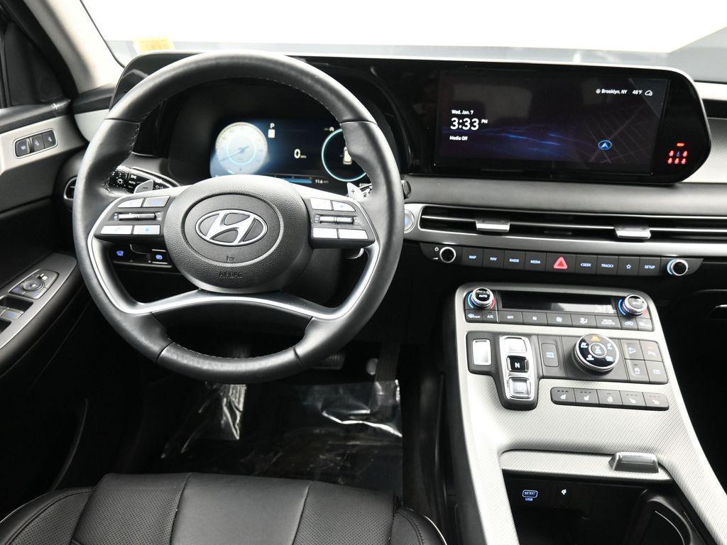 used 2025 Hyundai Palisade car, priced at $40,100