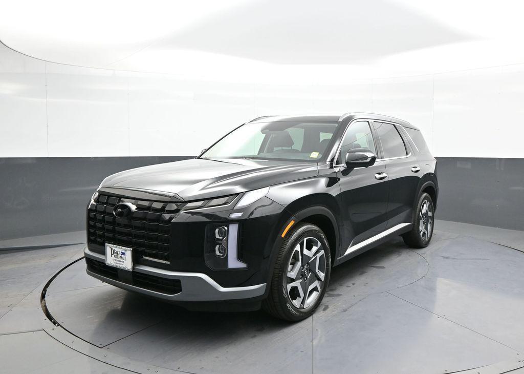 used 2025 Hyundai Palisade car, priced at $40,100