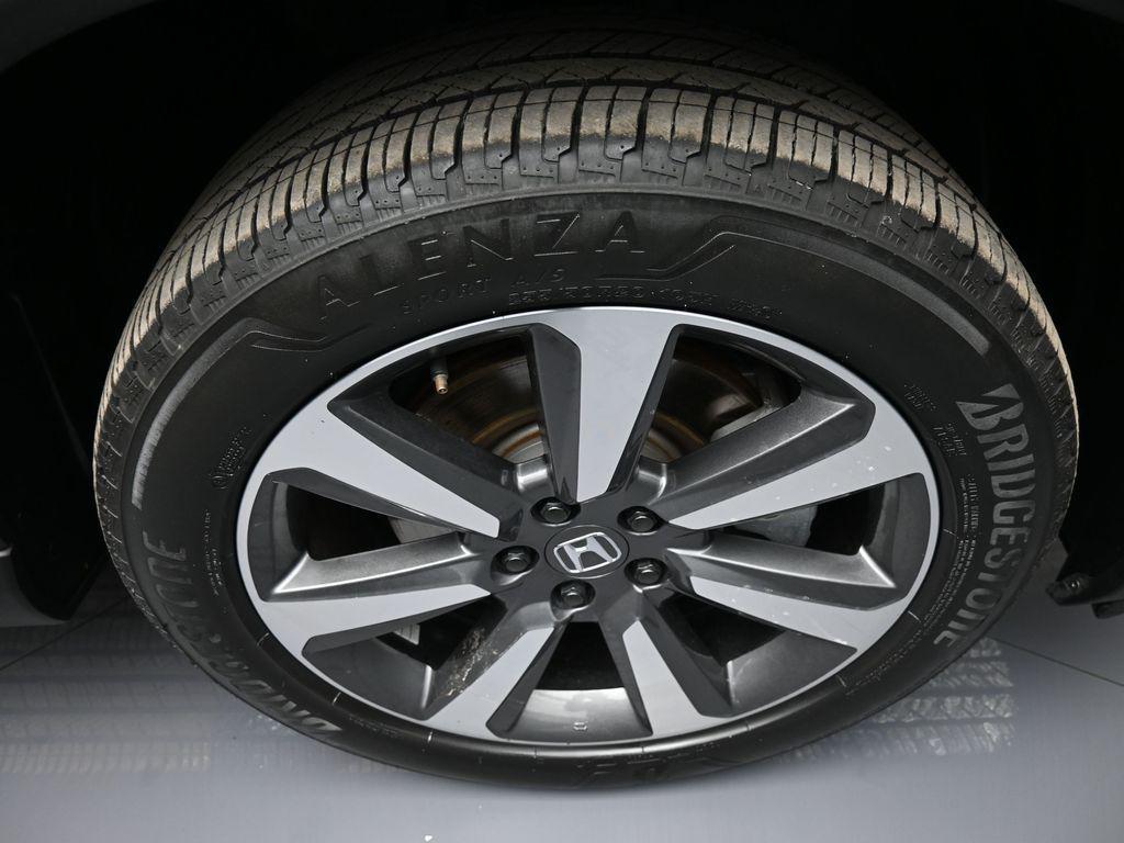 used 2024 Honda Pilot car, priced at $44,000