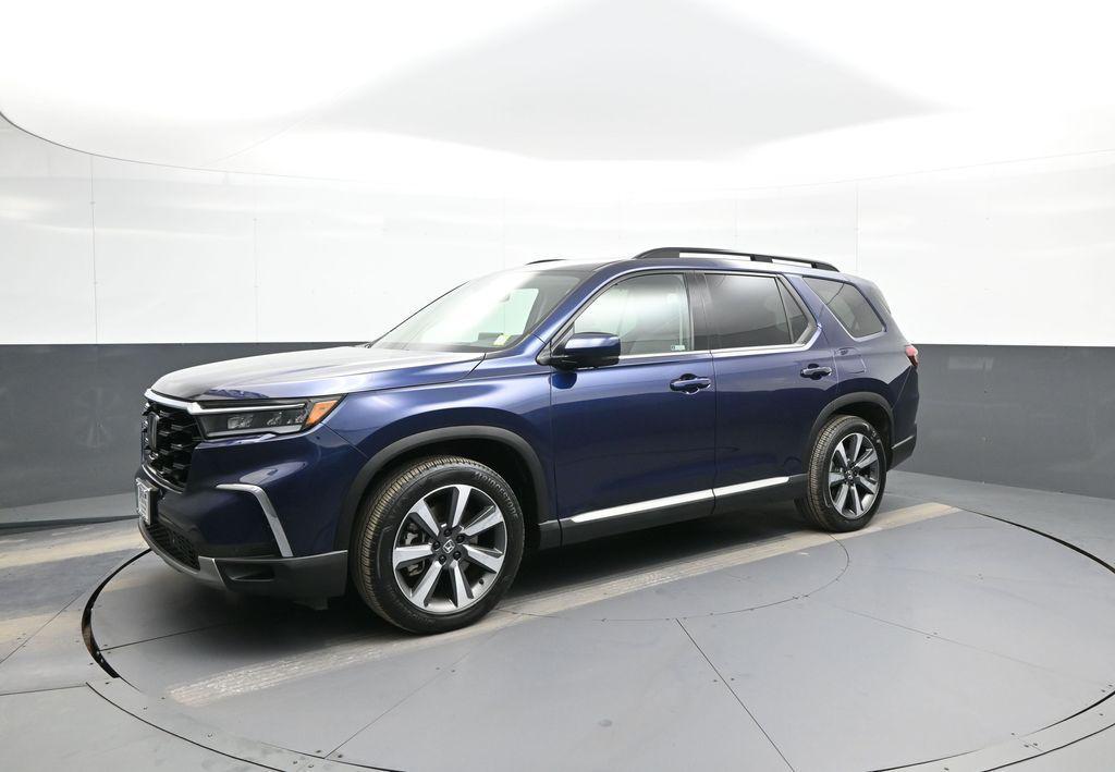 used 2024 Honda Pilot car, priced at $44,000