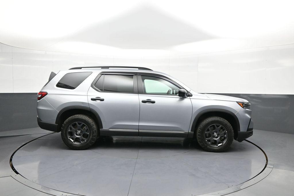 used 2024 Honda Pilot car, priced at $41,500