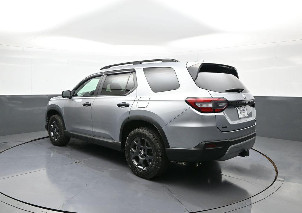 used 2024 Honda Pilot car, priced at $41,500