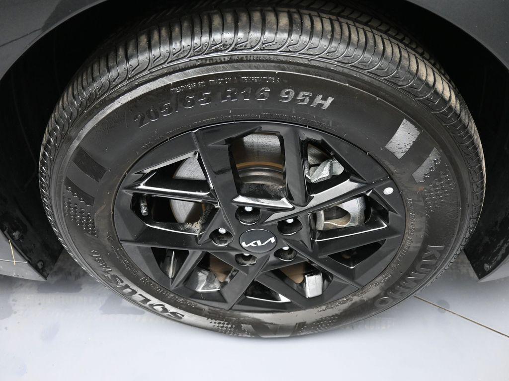 used 2025 Kia K5 car, priced at $21,500