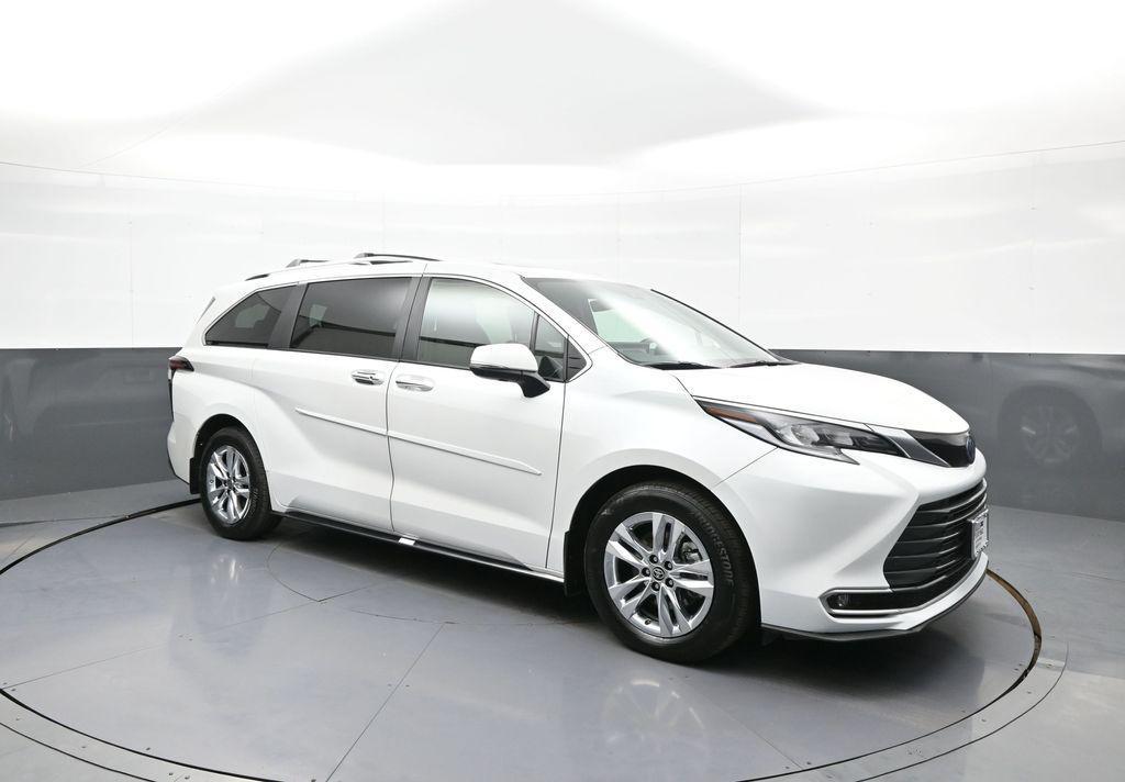 used 2025 Toyota Sienna car, priced at $49,500