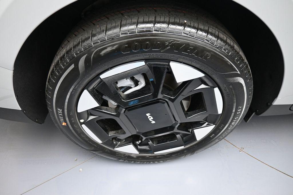 new 2026 Kia Carnival car, priced at $43,720