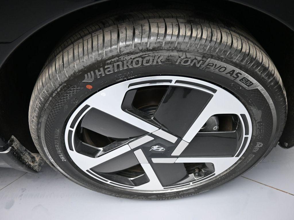 new 2026 Hyundai IONIQ 9 car, priced at $73,570