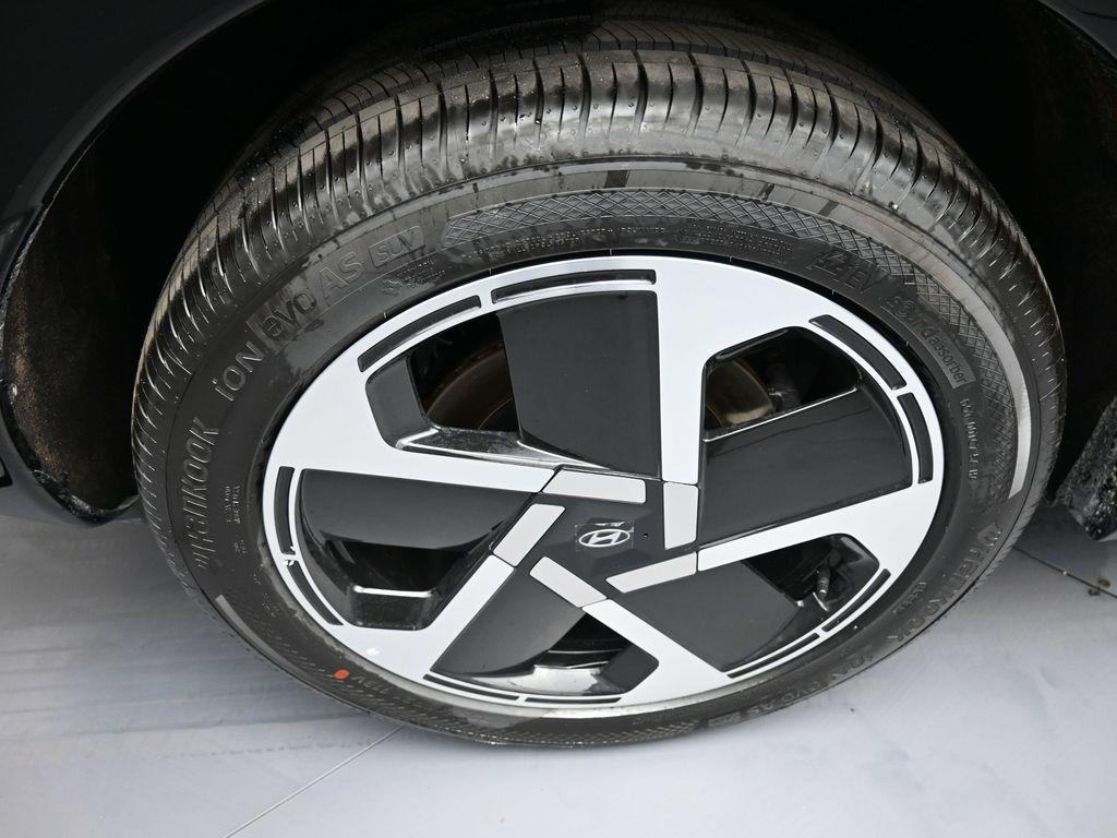 new 2026 Hyundai IONIQ 9 car, priced at $73,570