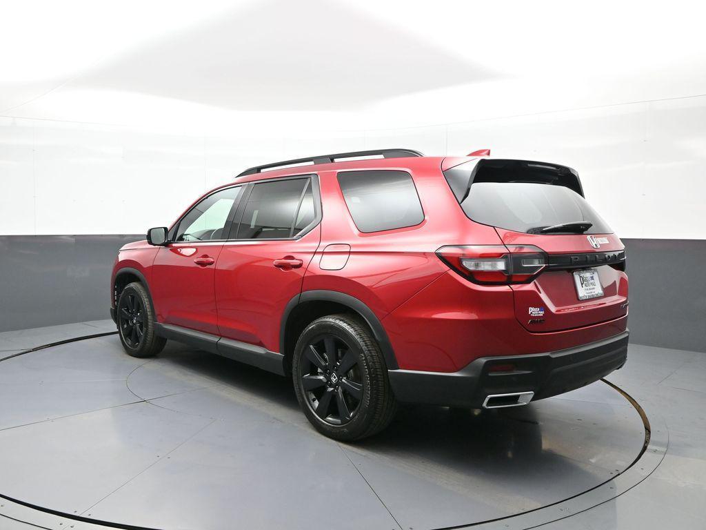 used 2025 Honda Pilot car, priced at $45,900