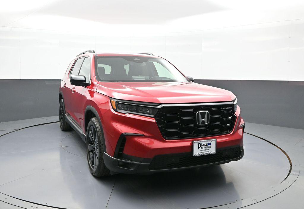 used 2025 Honda Pilot car, priced at $45,900
