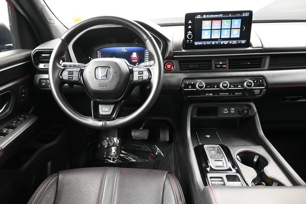 used 2025 Honda Pilot car, priced at $45,900