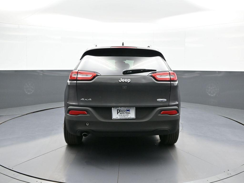 used 2015 Jeep Cherokee car, priced at $9,500