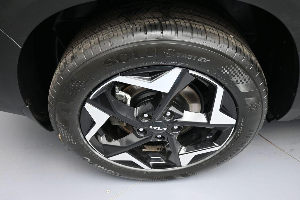 used 2024 Kia Seltos car, priced at $20,700