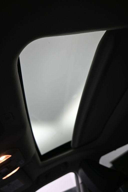 used 2023 Toyota Highlander car, priced at $33,500