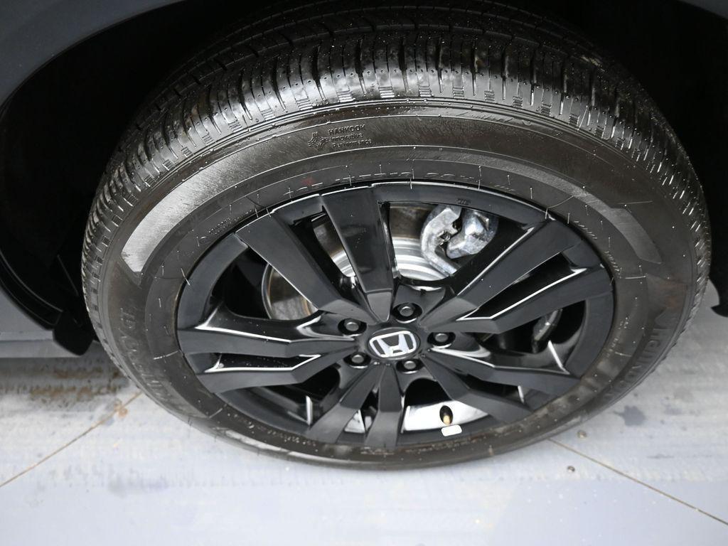 used 2026 Honda HR-V car, priced at $26,700