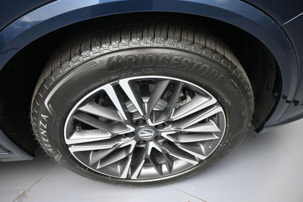 new 2026 Acura MDX car, priced at $68,350
