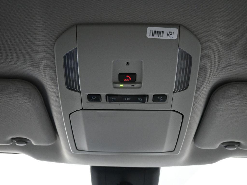 used 2024 Toyota Highlander car, priced at $33,500