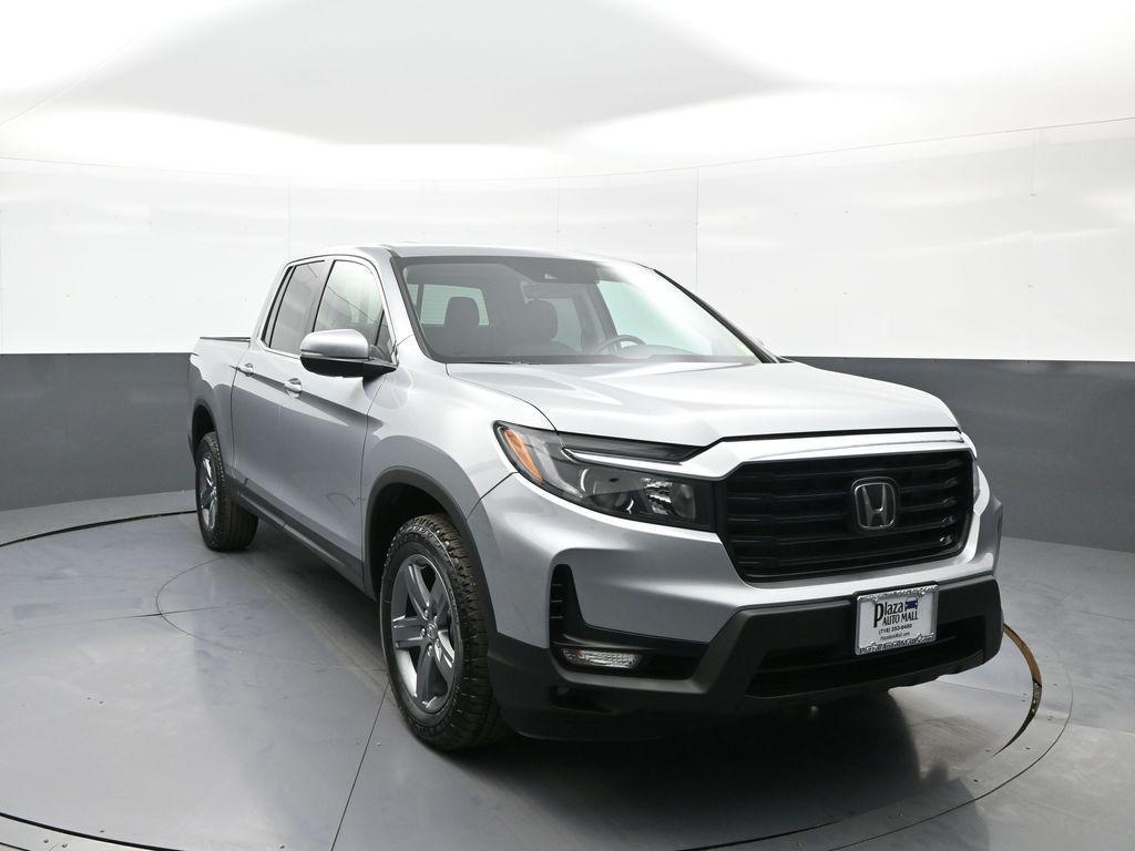 used 2023 Honda Ridgeline car, priced at $29,000
