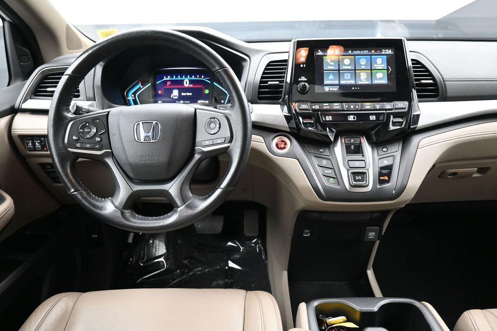used 2023 Honda Odyssey car, priced at $32,000