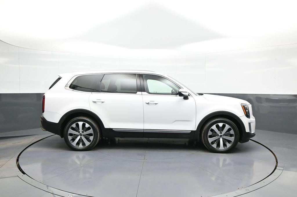 used 2022 Kia Telluride car, priced at $32,400