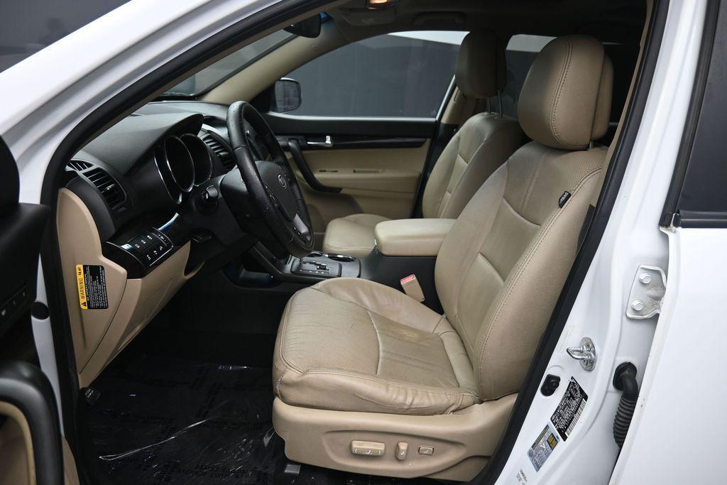 used 2013 Kia Sorento car, priced at $8,700