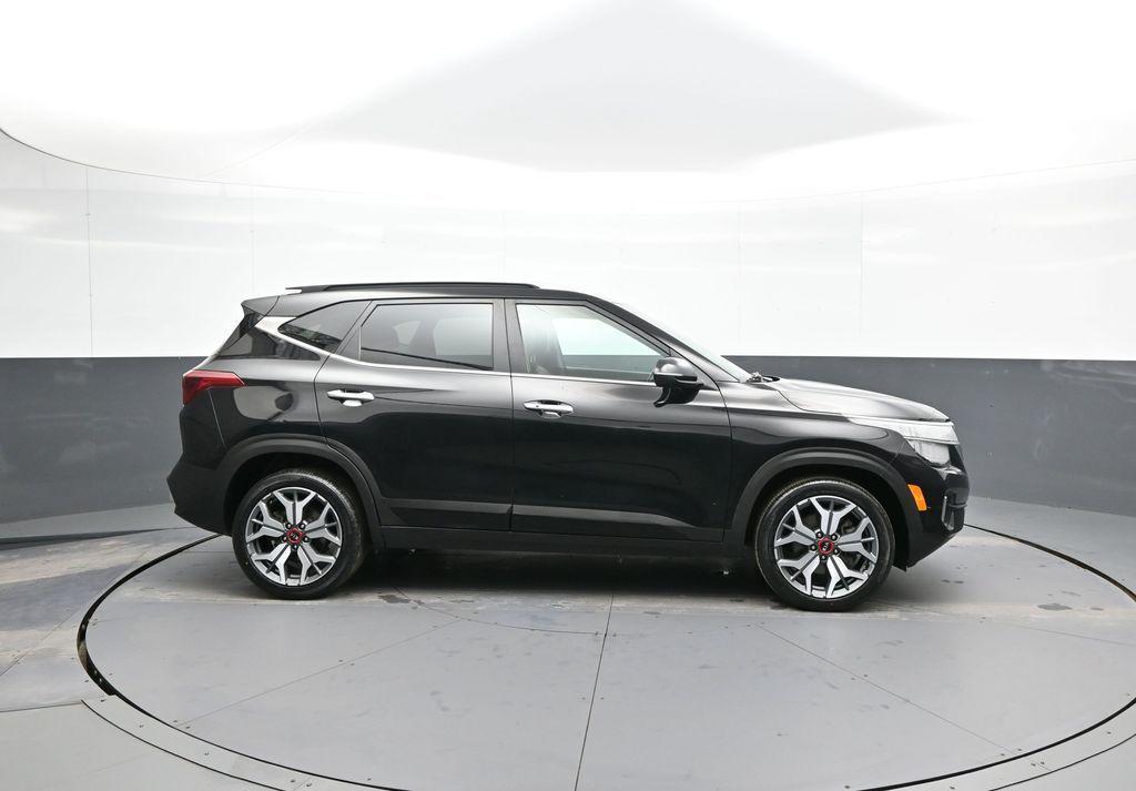 used 2021 Kia Seltos car, priced at $16,700