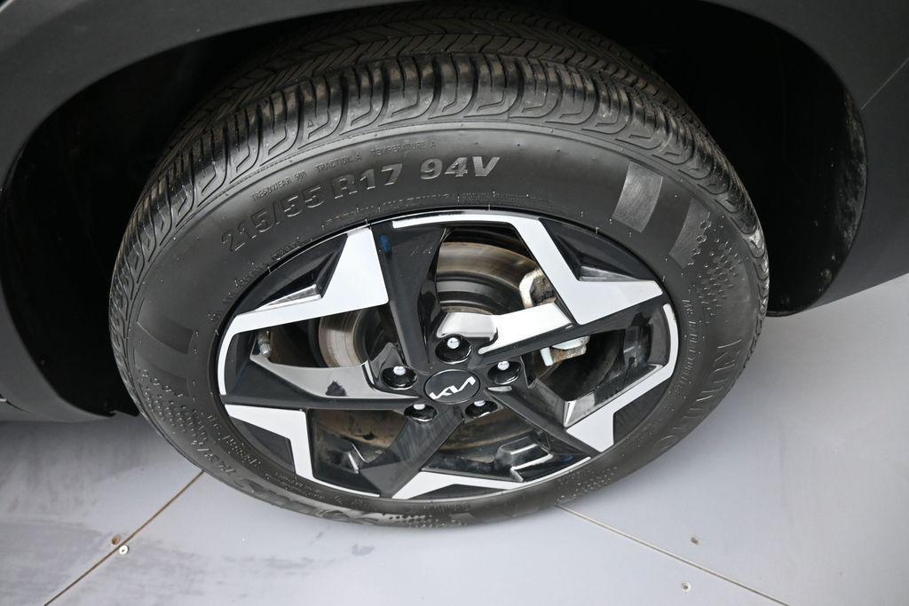 used 2024 Kia Seltos car, priced at $21,800