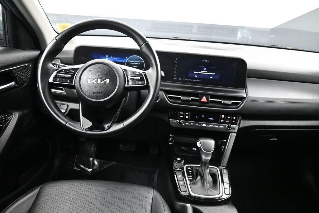 used 2024 Kia Seltos car, priced at $21,800