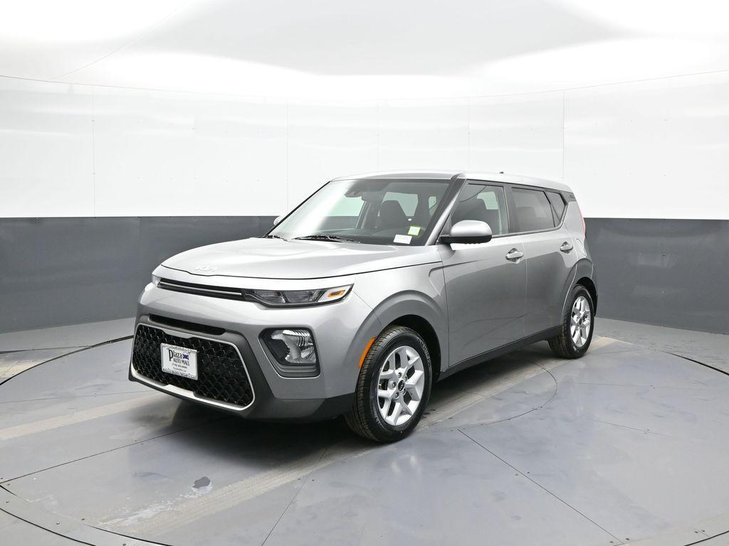 used 2022 Kia Soul car, priced at $17,000