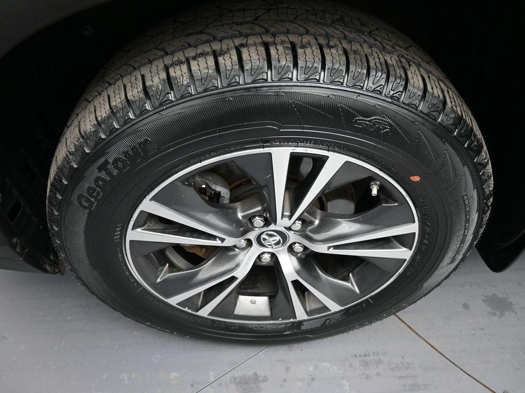 used 2017 Toyota Highlander car, priced at $17,800