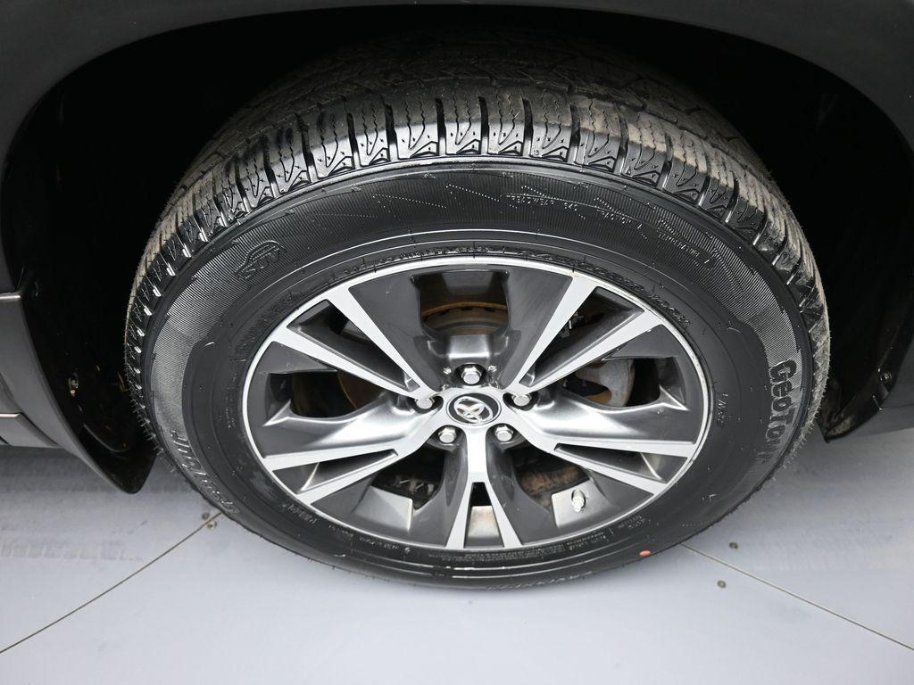 used 2017 Toyota Highlander car, priced at $17,800